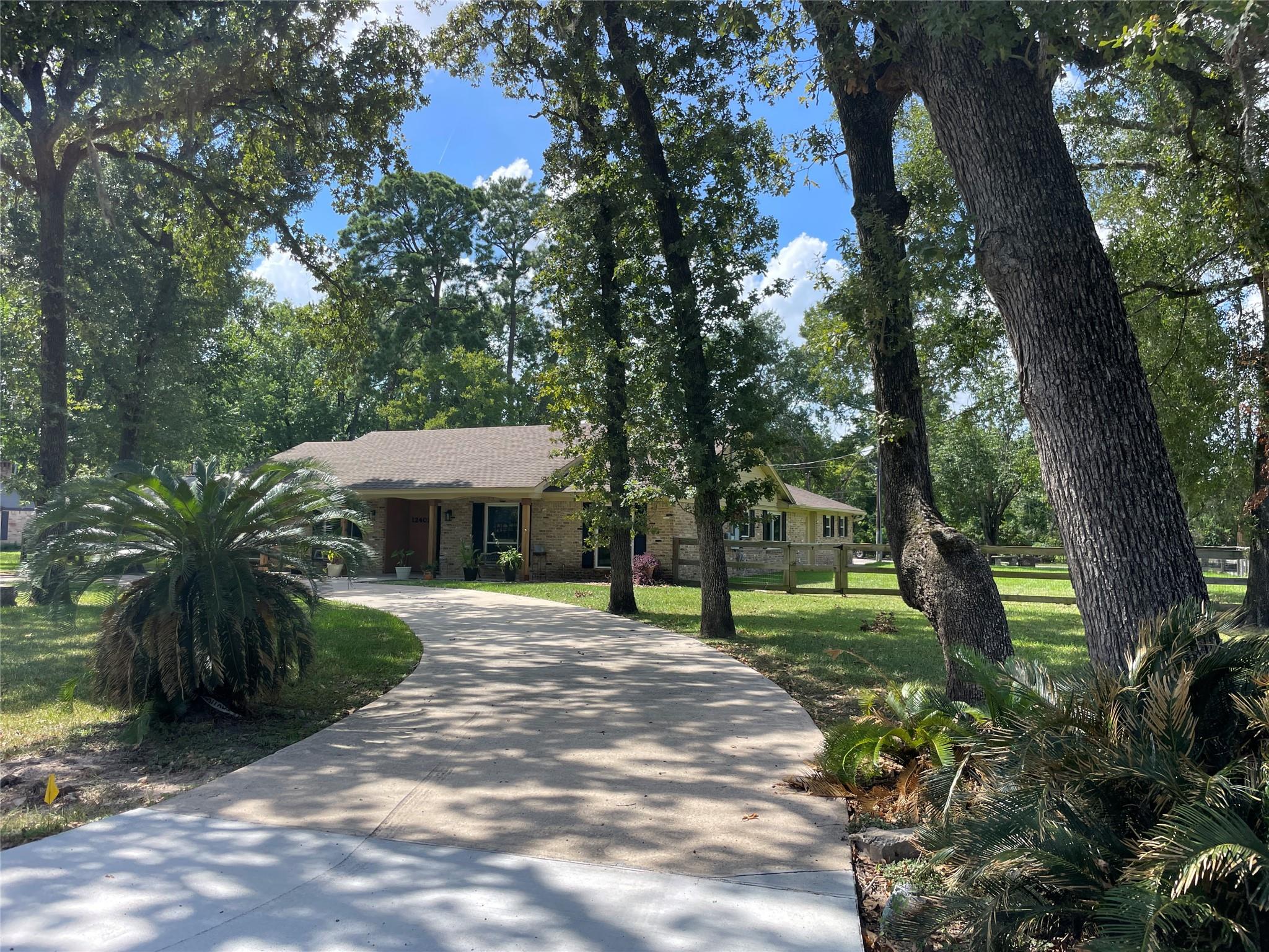 12402 Winding Lane