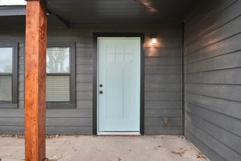 Tiny photo for 262 De Boll Street, Houston, TX 77022 (MLS # 47208270)