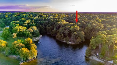 Homes For Sale - 477 Lakeshore Drive<br/> Sabine County, Hemphill, TX 75948