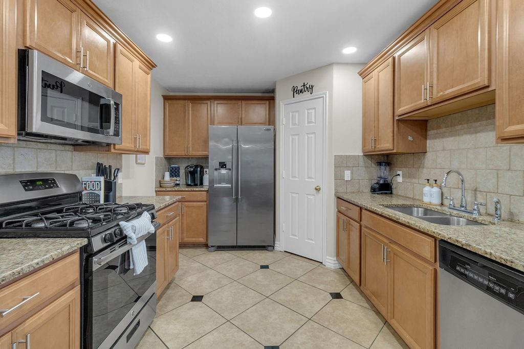 746 Cape Cottage Lane