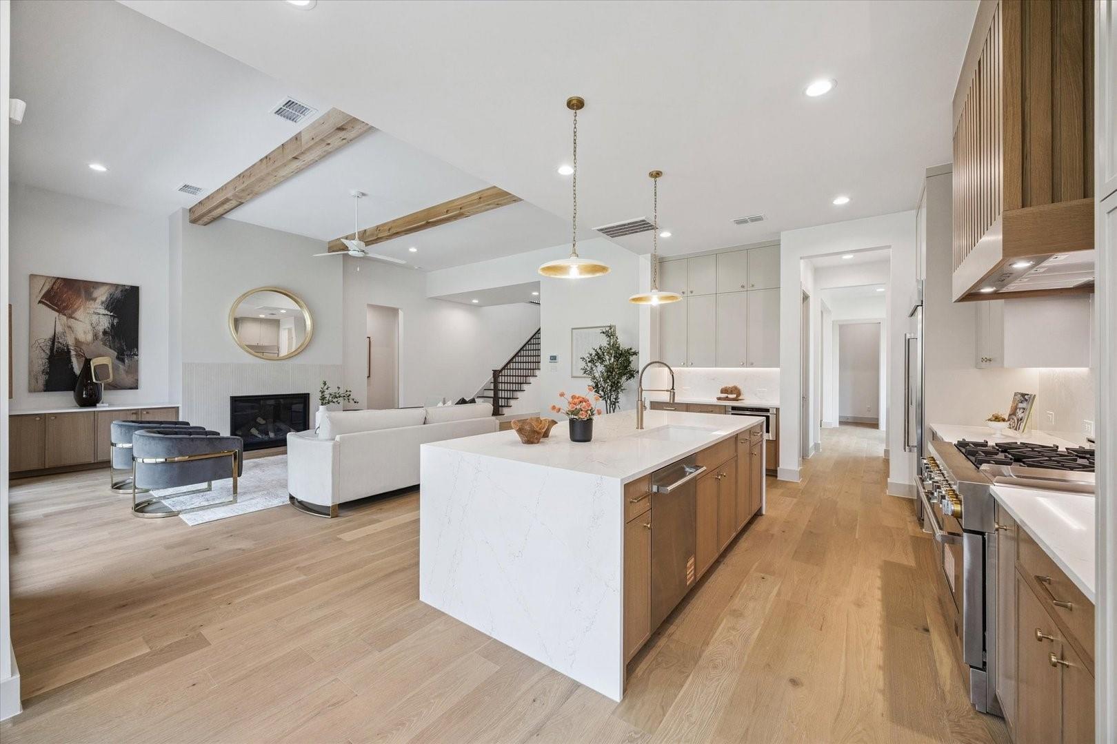 1341 Candlelight Lane