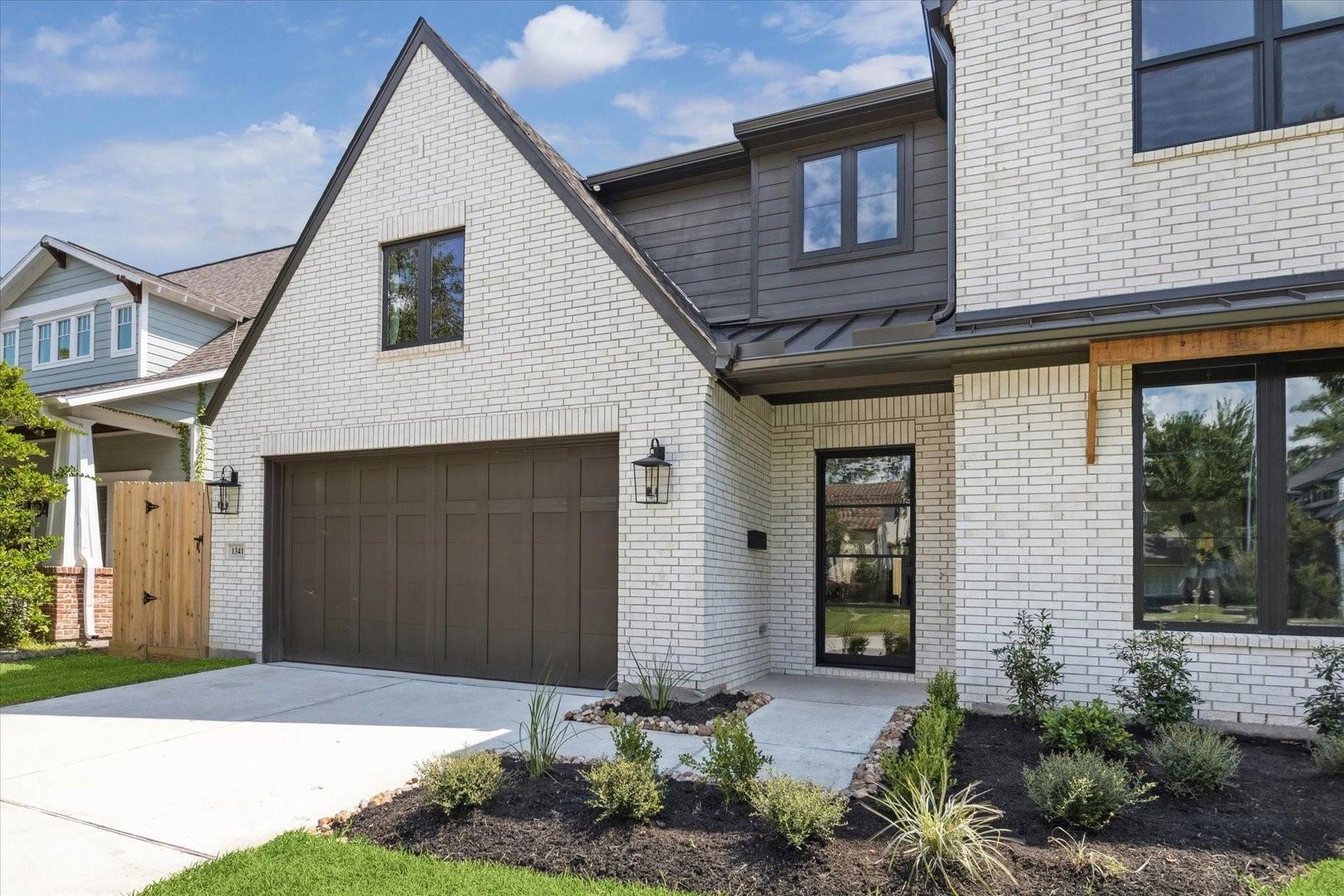 1341 Candlelight Lane