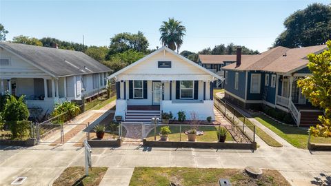 Photo of 3407 Avenue Q, Galveston, TX 77550 (MLS # 11016612)