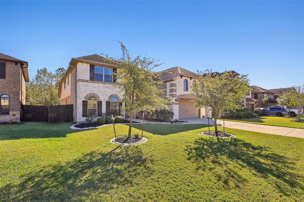Photo of 10919 Gallant Flag Drive, Tomball, TX 77375 (MLS # 73890974)
