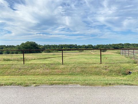 Vacant Land For Sale - 11810 Reinecker Rd<br/> Wallis, TX 77485