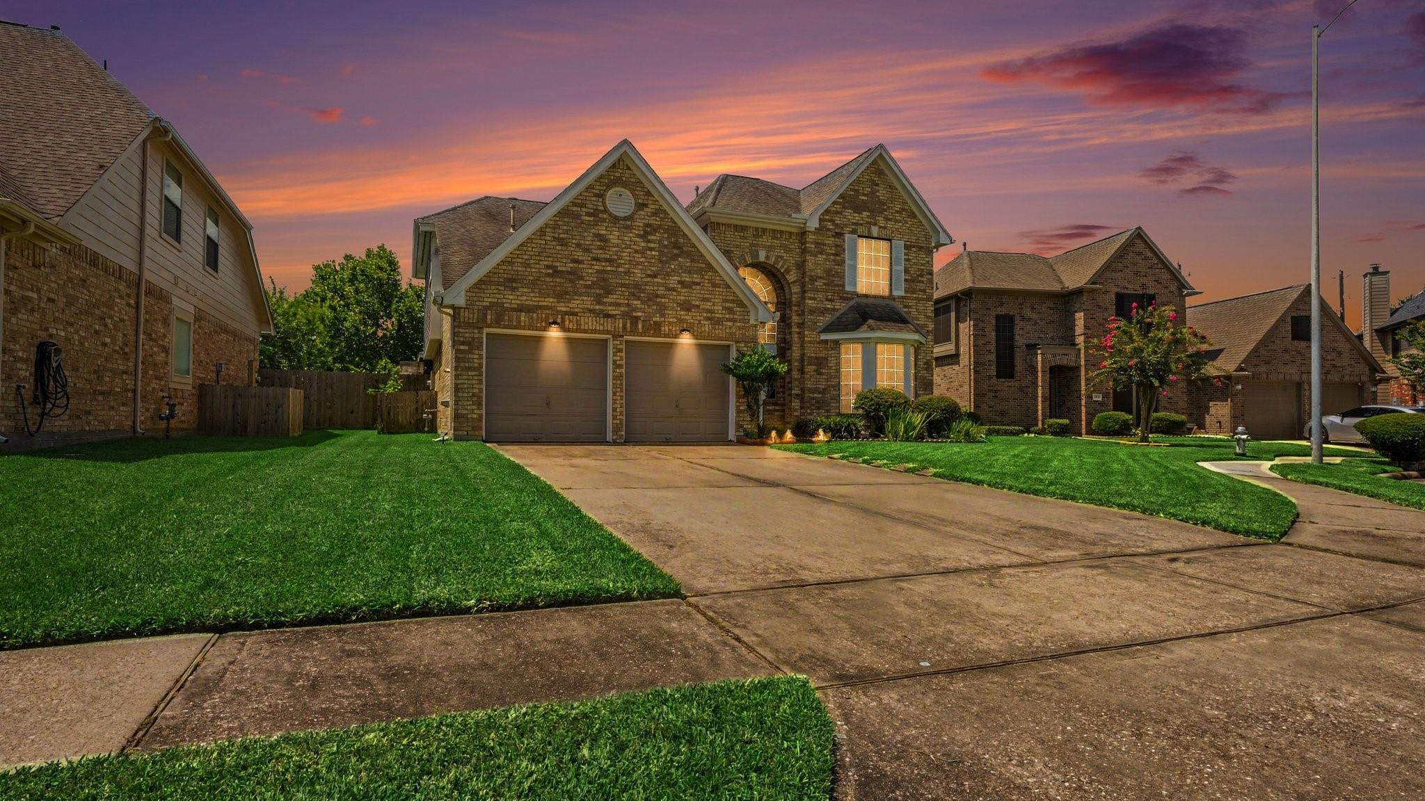 1927 Pinewood Court