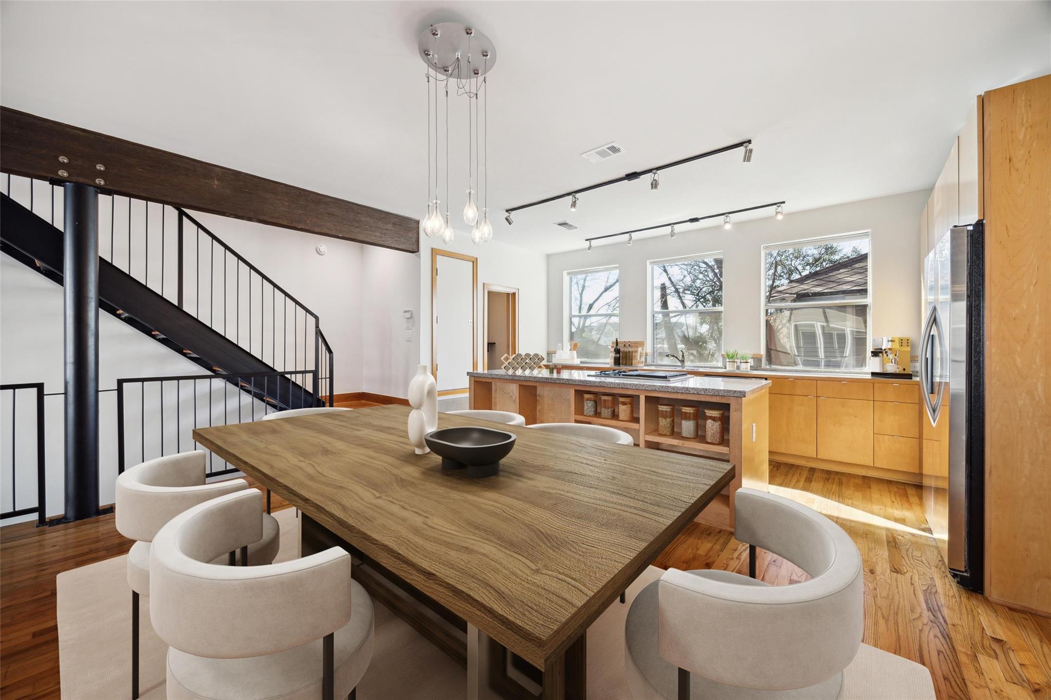 94 Drew Street C