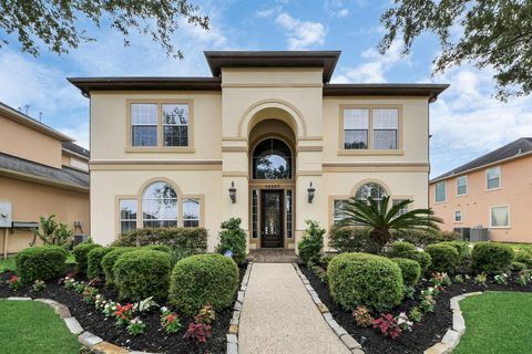 Photo of 14207 Jade Cove Drive, Houston, TX 77077 (MLS # 10386151)