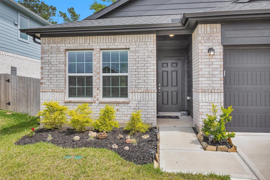 Photo of 30408 Crystal Stream Lane, Magnolia, TX 77355 (MLS # 71820113)