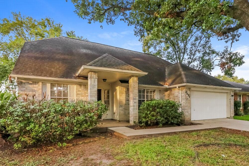 4635 Linden Place