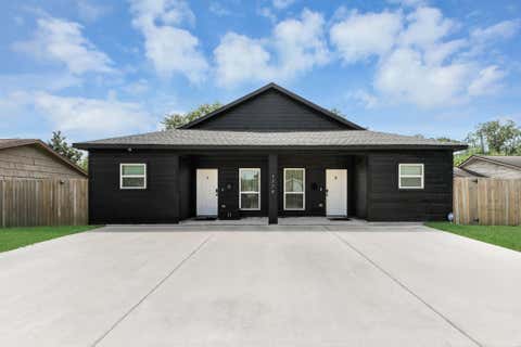Photo of 5774 Heron Drive #B, Houston, TX 77033 (MLS # 65274040)