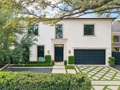 Photo of 2810 Westgrove Lane, Houston, TX 77027 (MLS # 34979649)