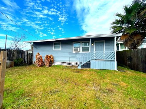 Photo of 5523 Avenue O 1/2 #South, Galveston, TX 77551 (MLS # 96737824)