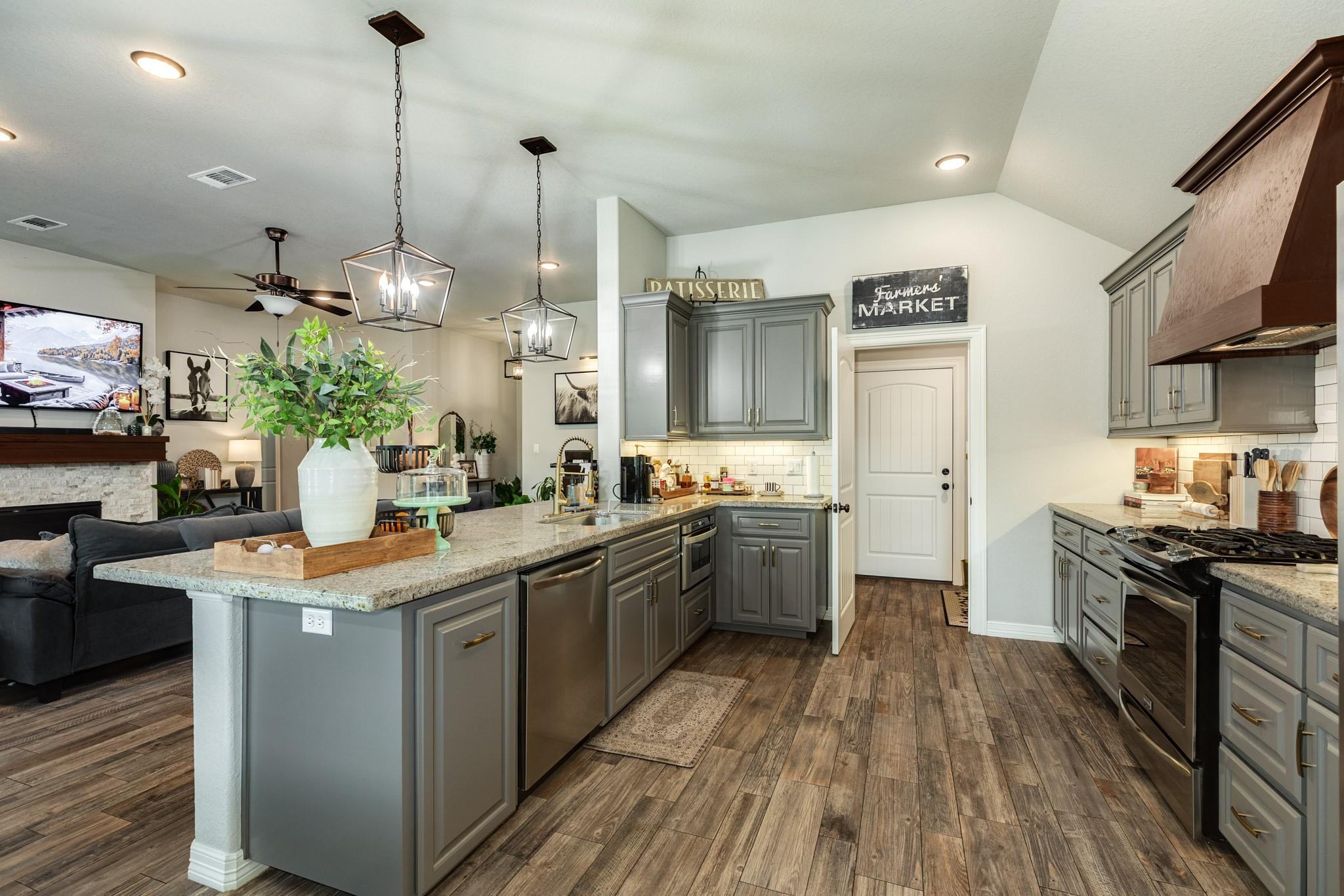 60 Dove Tree Court