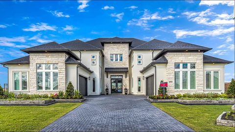 Photo of 1720 Tanner Brook Lane, Friendswood, TX 77546 (MLS # 80110055)