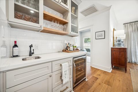 Tiny photo for 810 Silvergate Drive, Houston, TX 77079 (MLS # 39425799)