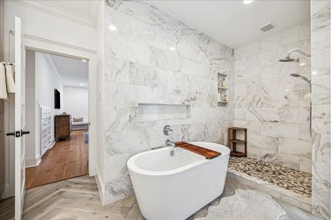 Tiny photo for 810 Silvergate Drive, Houston, TX 77079 (MLS # 39425799)