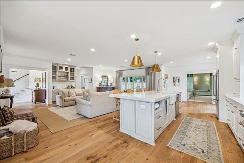 Tiny photo for 810 Silvergate Drive, Houston, TX 77079 (MLS # 39425799)