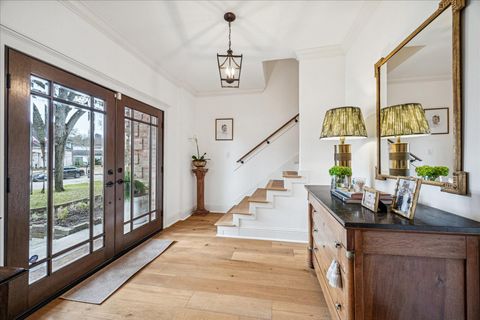 Tiny photo for 810 Silvergate Drive, Houston, TX 77079 (MLS # 39425799)