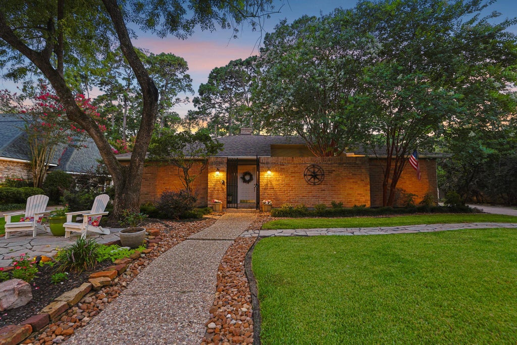 Photo of 15015 Marlebone Court, Houston, TX 77069 (MLS # 79598615)