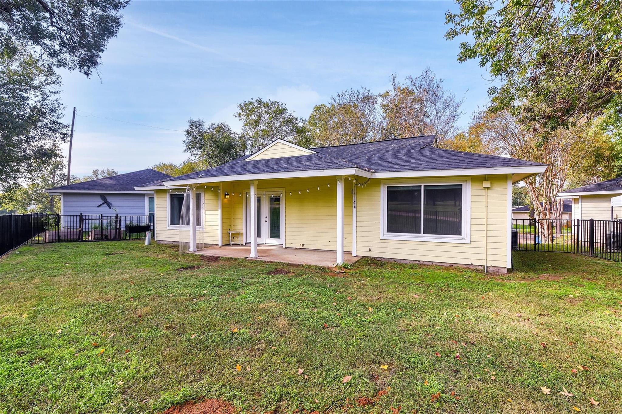3535 Balboa Circle