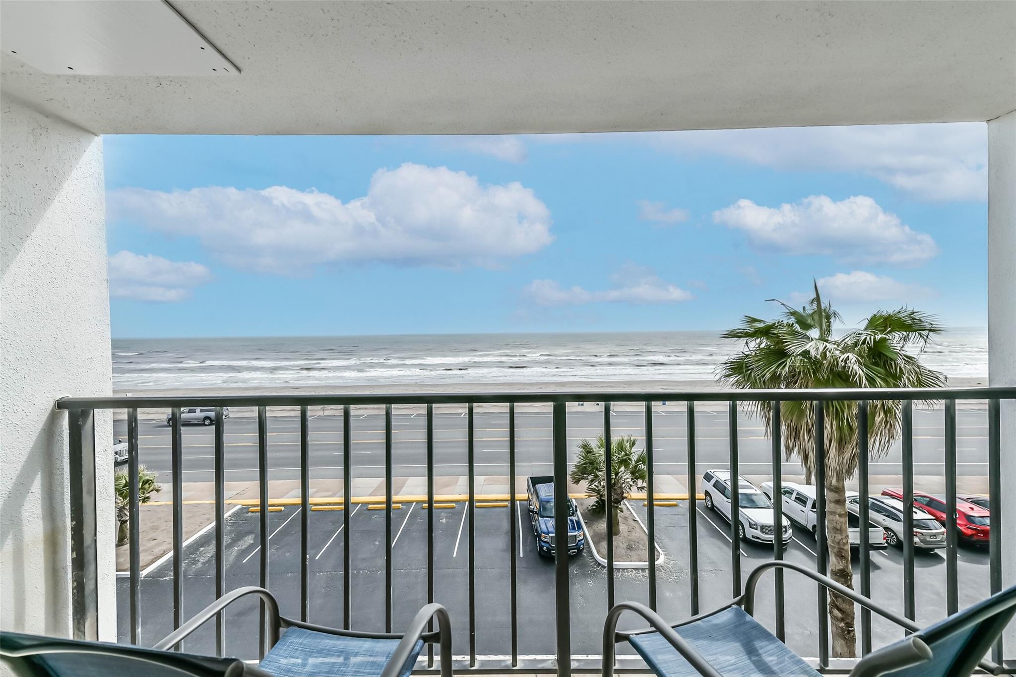 7310 Seawall Boulevard 402