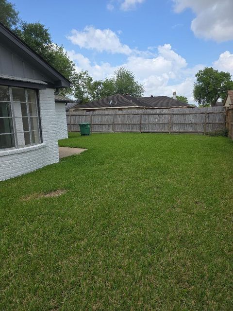 Tiny photo for 6802 Mccullum Road, Houston, TX 77489 (MLS # 55028955)