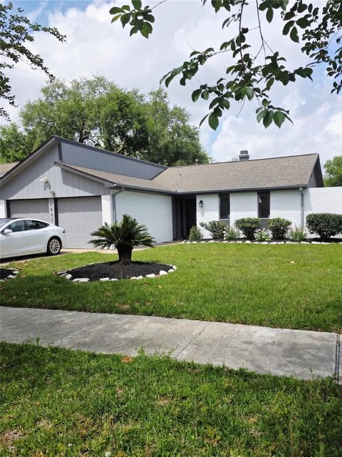 Photo of 6802 Mccullum Road, Houston, TX 77489 (MLS # 55028955)