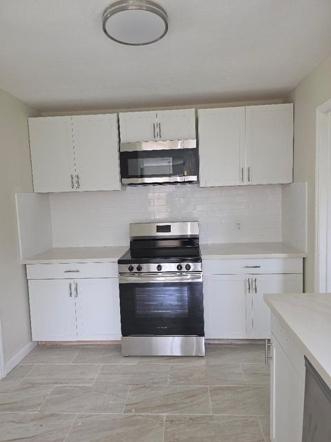 Tiny photo for 6802 Mccullum Road, Houston, TX 77489 (MLS # 55028955)