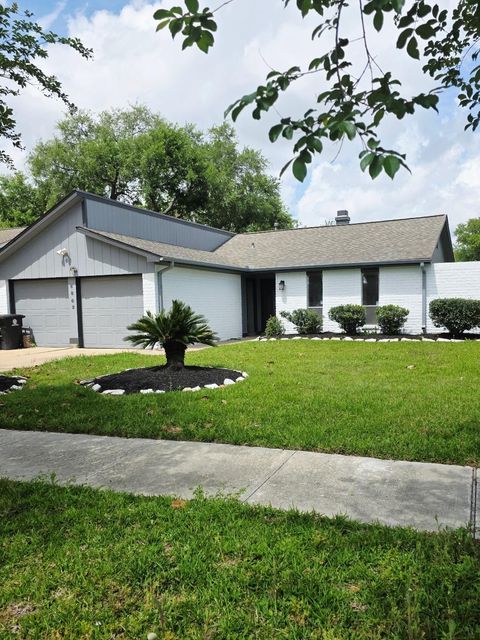 Photo of 6802 Mccullum Road, Houston, TX 77489 (MLS # 55028955)