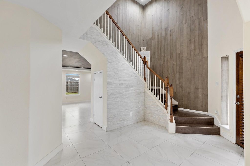 Photo of 16111 Marcelia Drive, Houston, TX 77049 (MLS # 7374613)