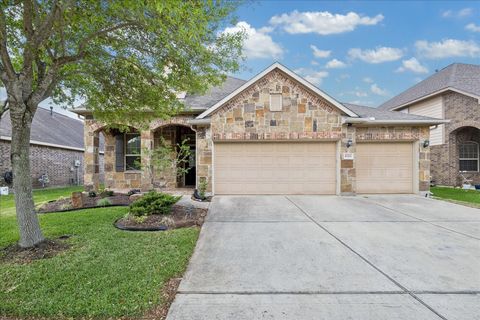 Homes For Sale - 6723 Hunters Way Lane<br/> Baytown, TX 77521