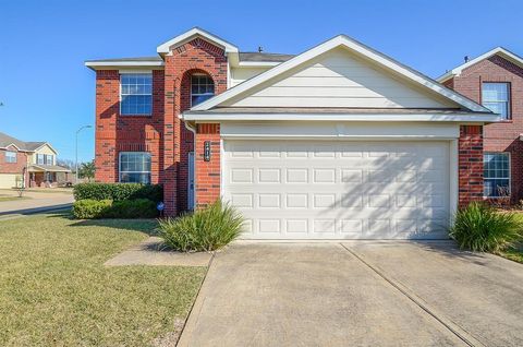 Photo of 2414 Lakecrest Village Court, Katy, TX 77493 (MLS # 71019557)