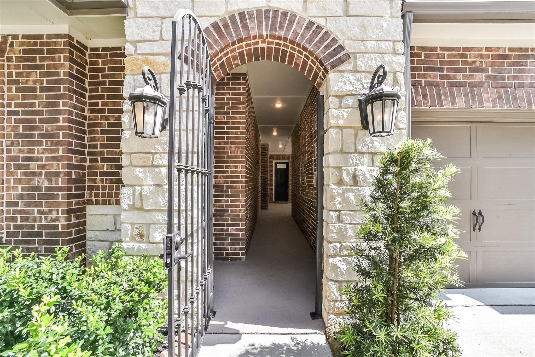 6714 Pioneer Trail