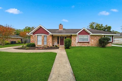 Photo of 3226 Springhill Drive, Missouri City, TX 77459 (MLS # 95378871)