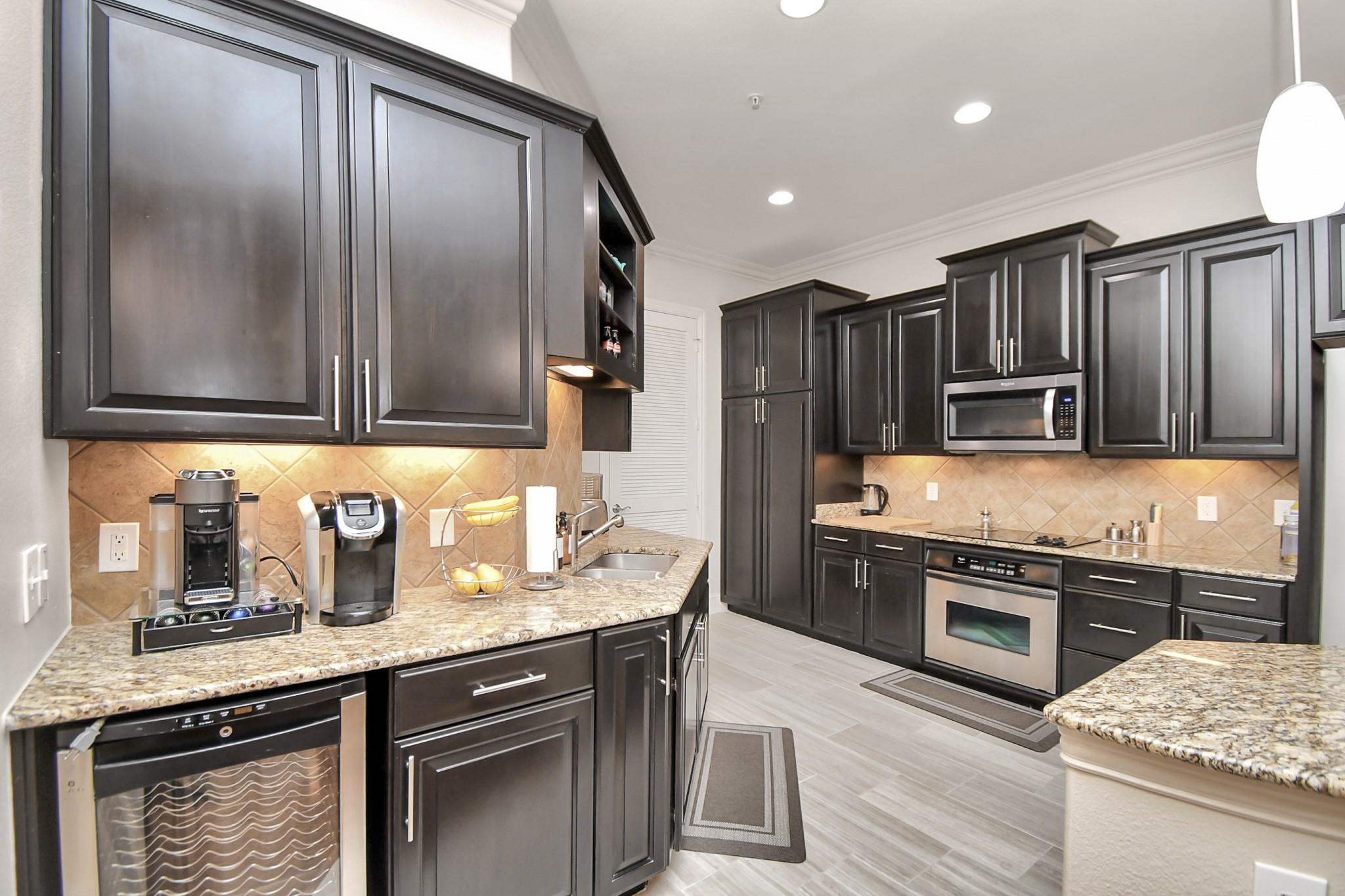 2120 Kipling Street 306
