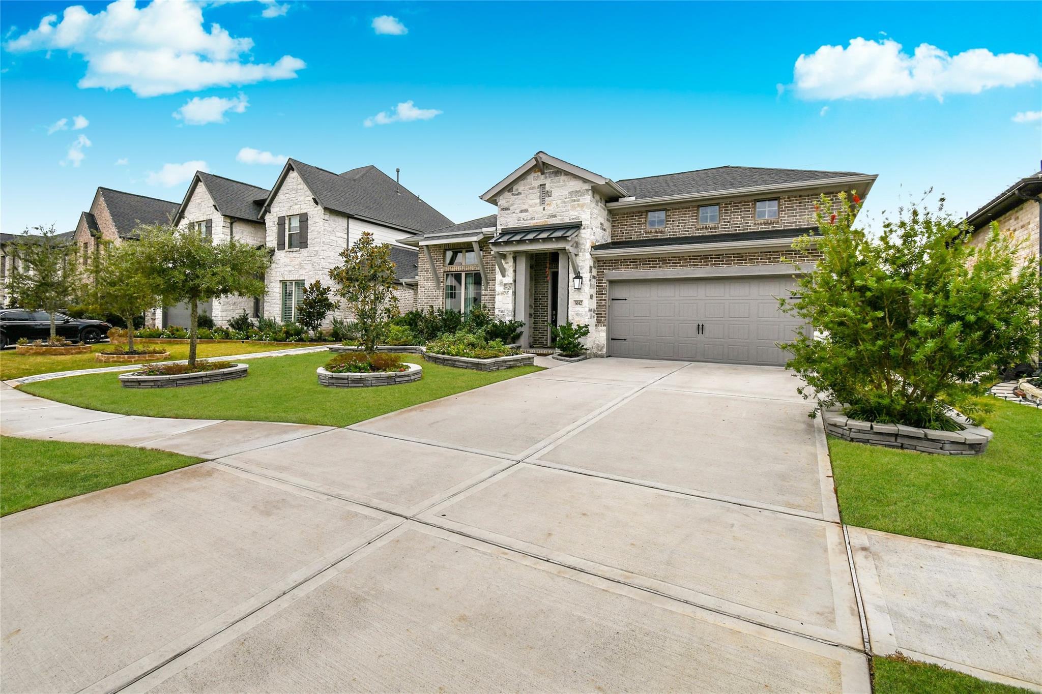 5042 Albany Shores Lane