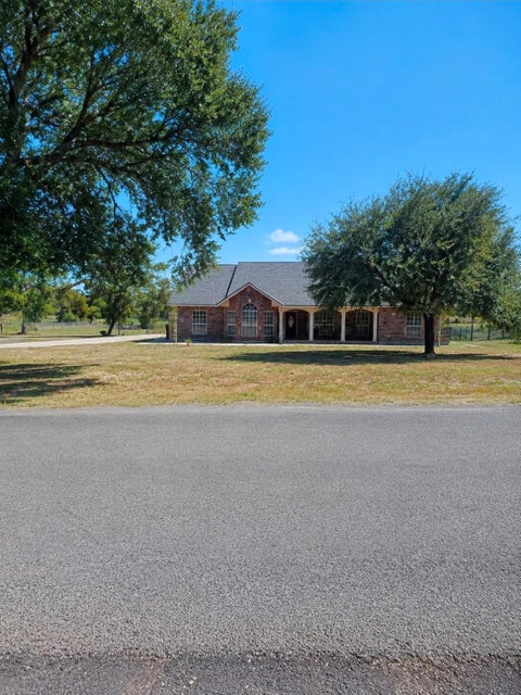 Photo of 108 Deer Ridge Drive, La Vernia, TX 78121 (MLS # 90719256)