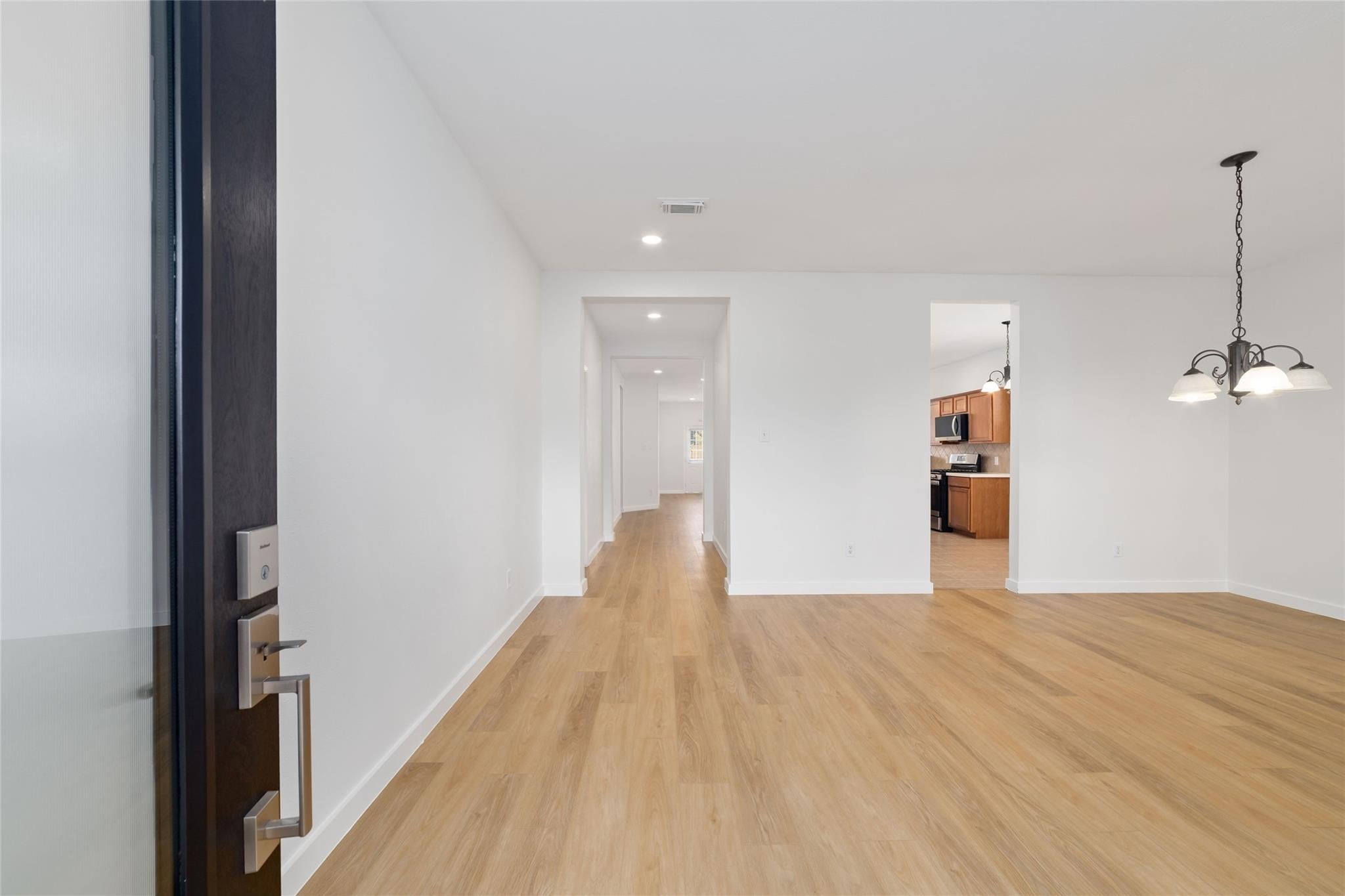 20215 Enchanted Rose Lane