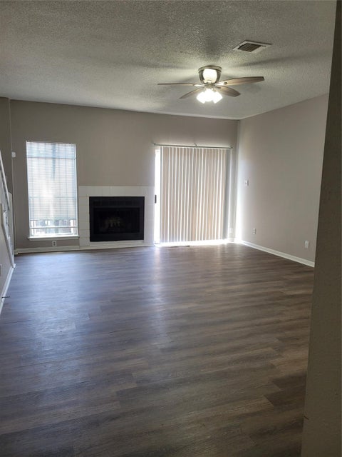 Photo of 12300 12300 Brookglade CIR, Houston, TX 77099 (MLS # 55991261)