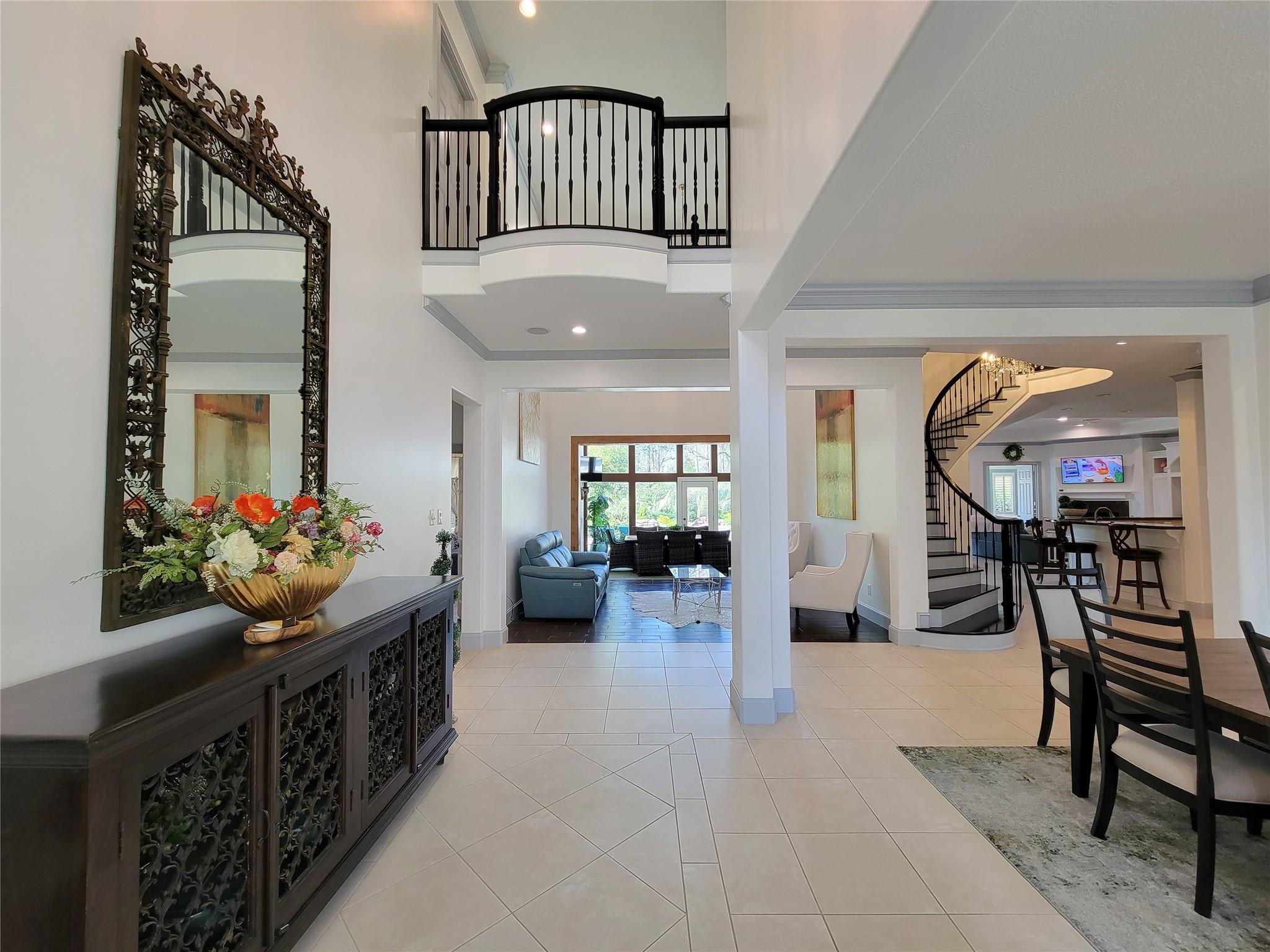 6118 Windrose Hollow Lane