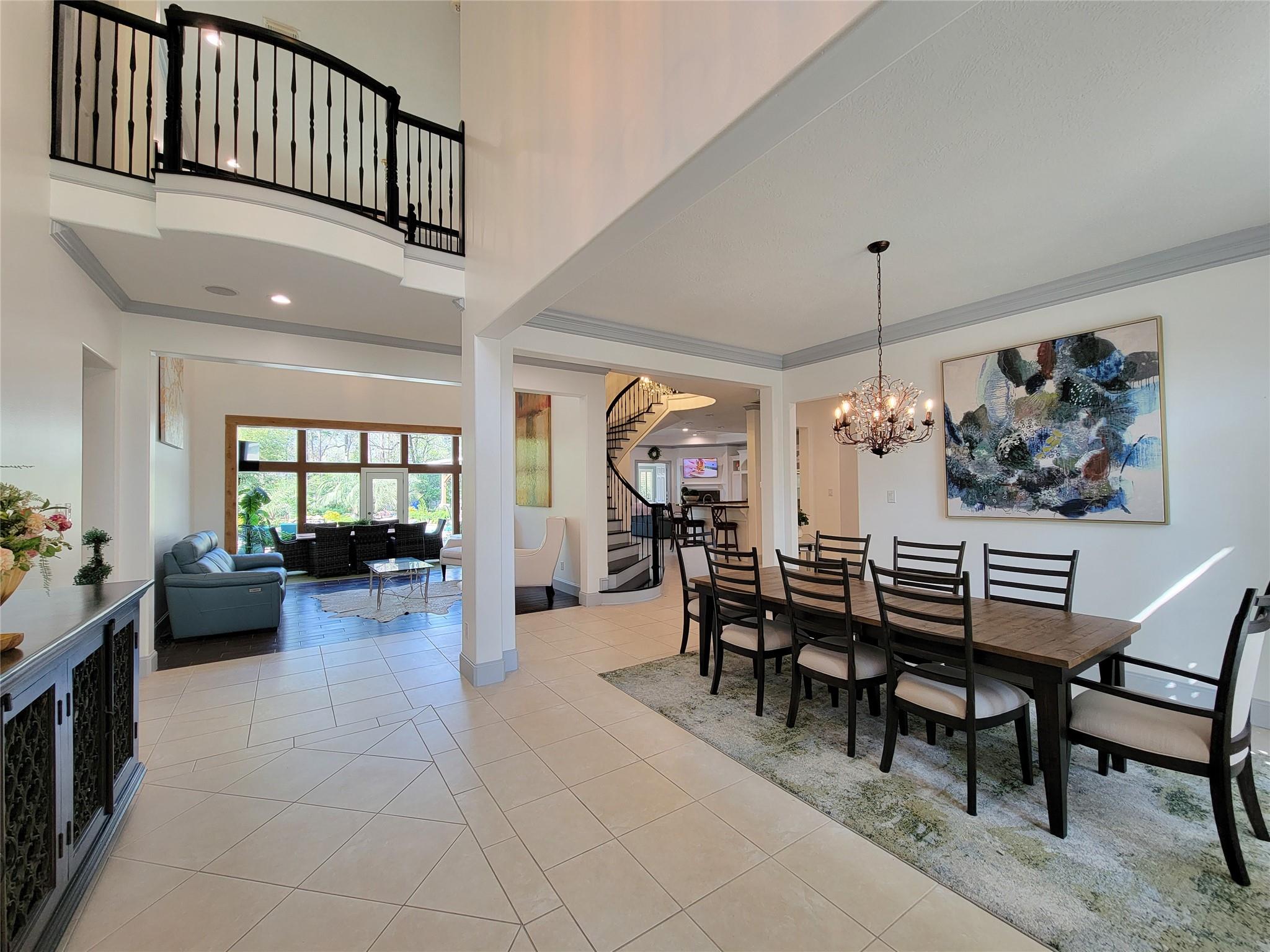 6118 Windrose Hollow Lane