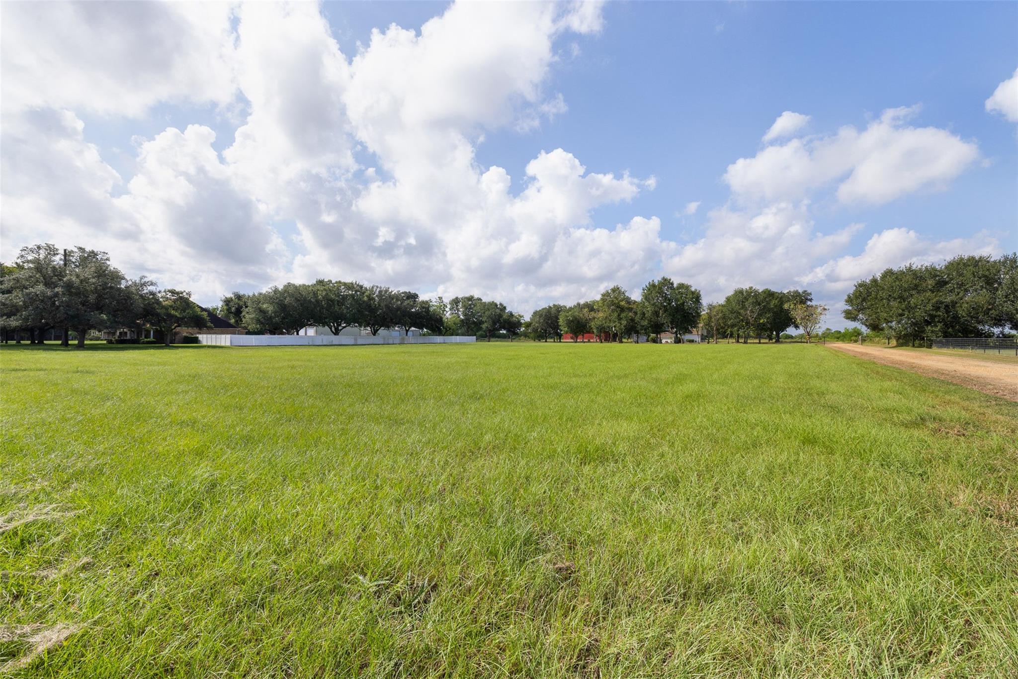 1713 Woody Lane