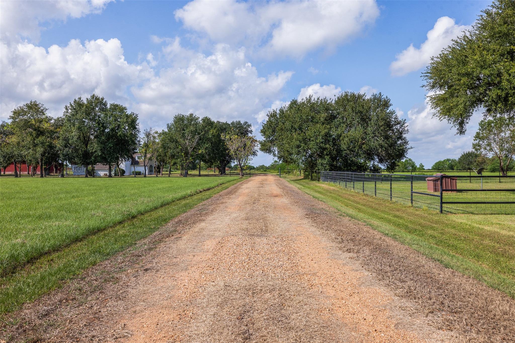 1713 Woody Lane