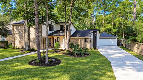 Photo of 150 Park Way, Conroe, TX 77356 (MLS # 11989157)