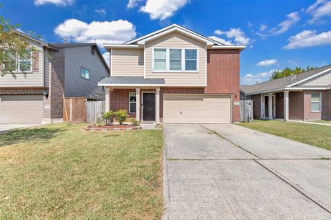 Photo of 12715 Windy Summer Lane, Houston, TX 77044 (MLS # 74144539)