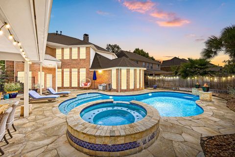 Photo of 7926 Chianti Court, Sugar Land, TX 77479 (MLS # 47588547)