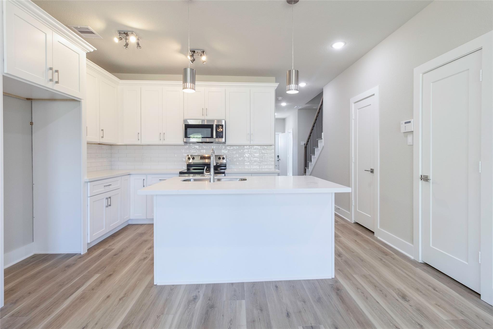 9821 Richcroft Street