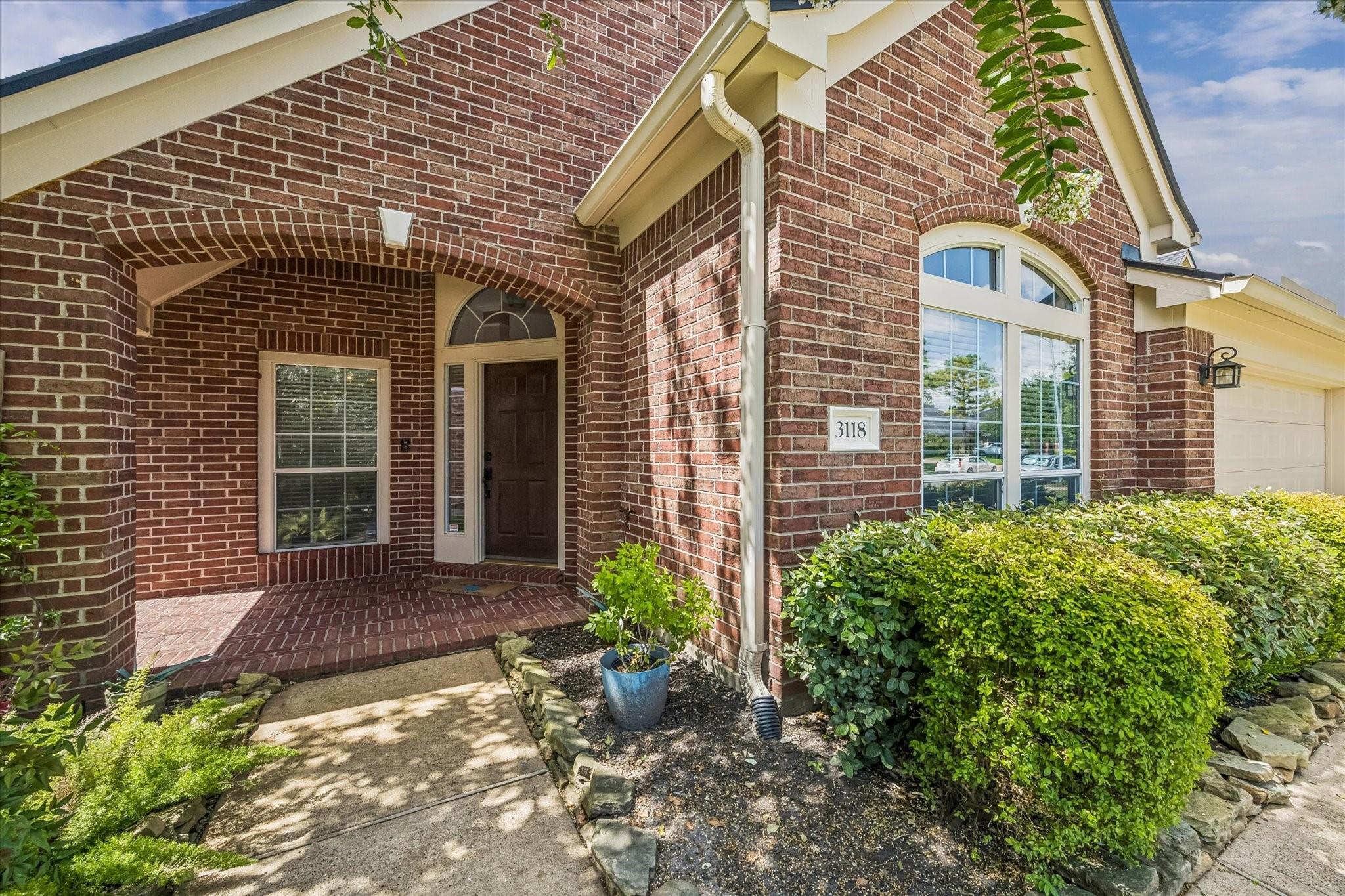 3118 Valley Court