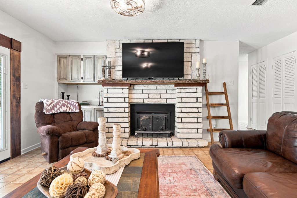 Photo of 813 El Camino Drive, Grapeland, TX 75844 (MLS # 70390418)